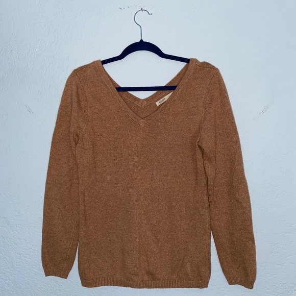Soft Brown Sweater - Picture 1 of 3